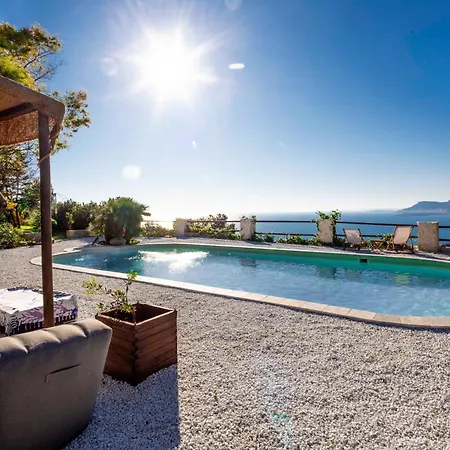 Alpstuga Sicilian Pool *